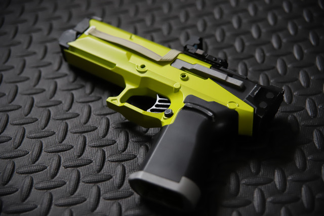 Cyberpunk Pistol (14)
