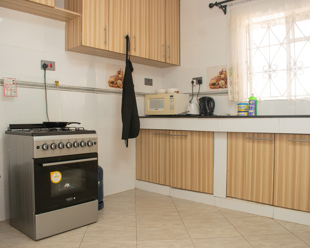 Ckay's Homes furnished accommodation photograph 4