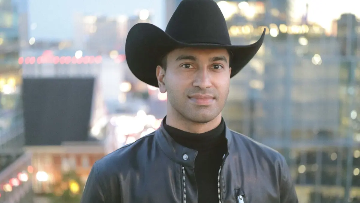 Pakistani-American Musician Blends Country and Desi Sounds