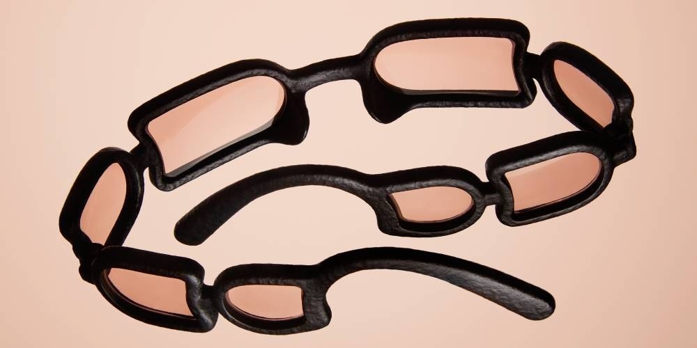 New Model of Eyeglasses "UROKO" from ISSEY MIYAKE EYES – Innovation in the World of Fashion