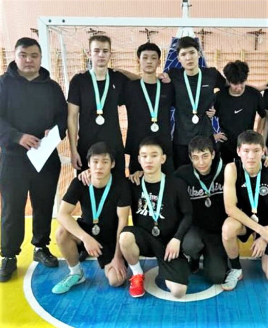 8 Алпысбаев