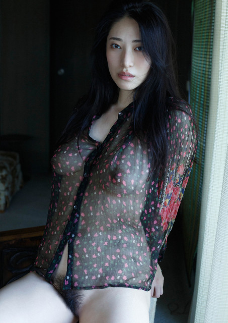 033