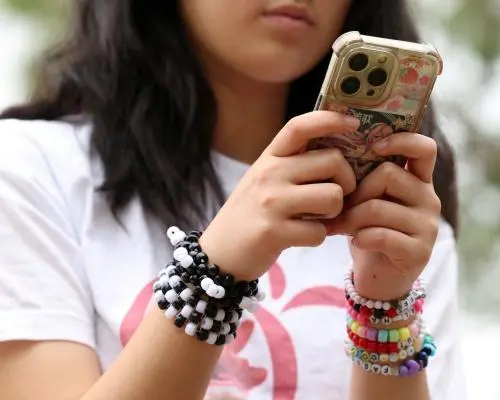 UK to Clamp Down on Social Media for Minors