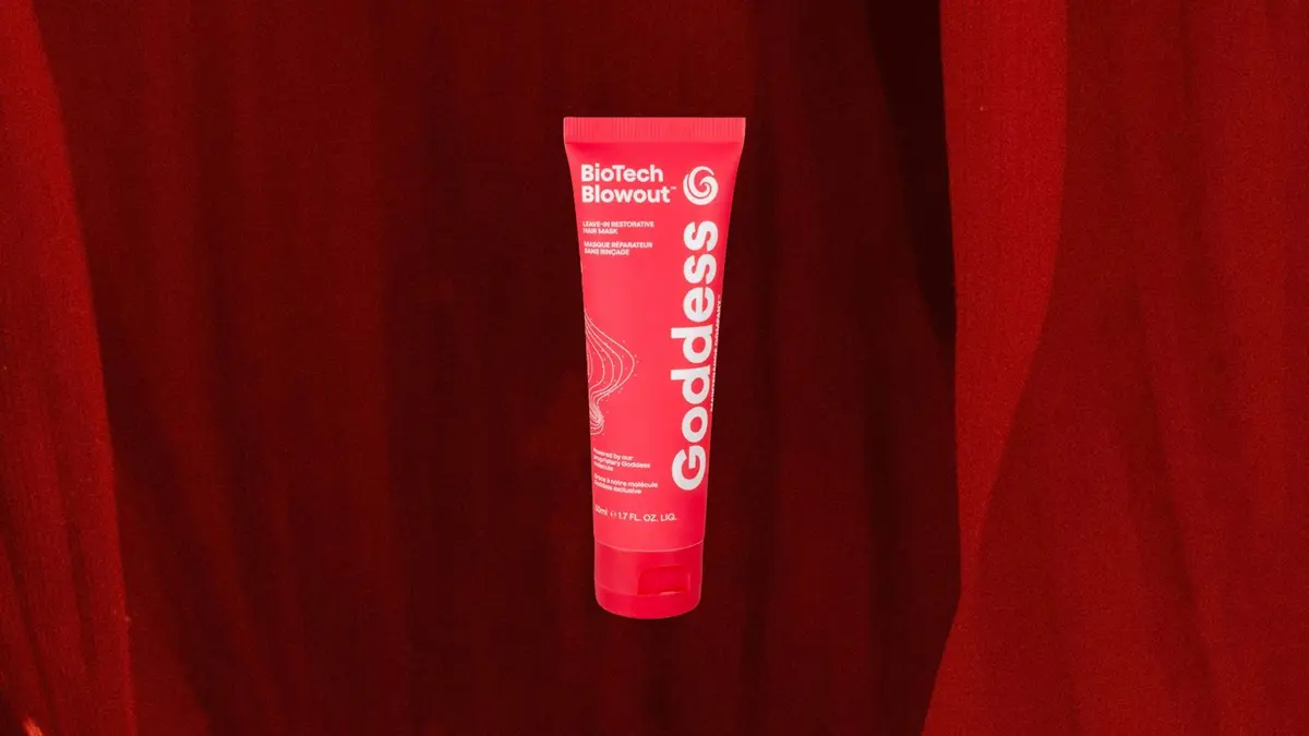 Goddess Maintenance BioTech Blowout: Rezistă coafura umidității din New York?