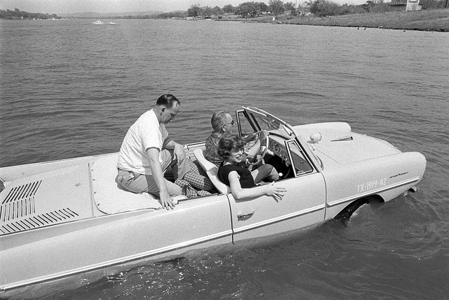 LBJAmphicar