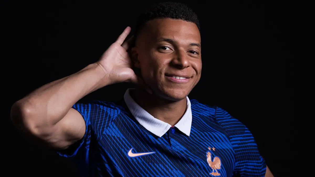 France Takes on Senegal in Crucial World Cup Match