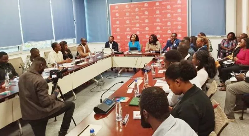Illustration - Deux jours pour l'emploi, des années de chômage : le pari de la Banque mondiale à Abidjan