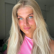 Amy-Roodbol-Wallpapers-Insta-Fit-Bio-19