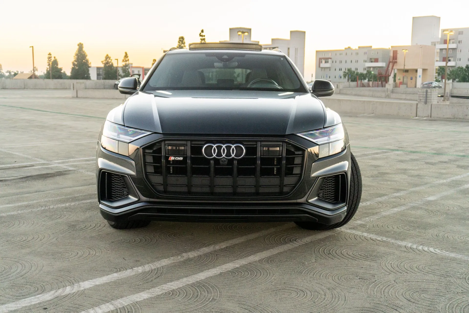 Audi SQ8 photo 3