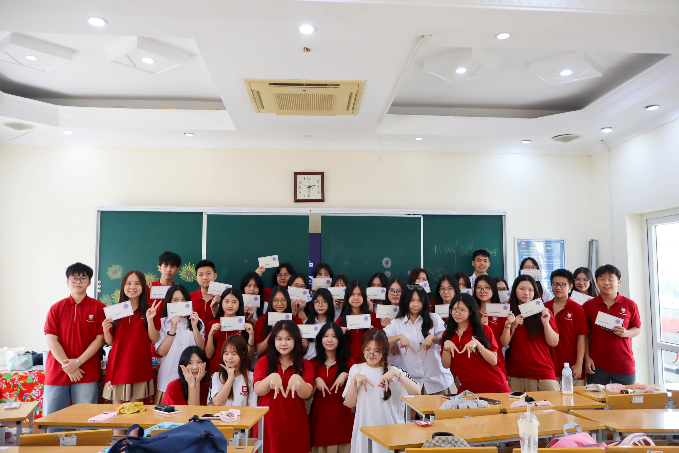 Sinh hoạt câu lạc bộ HES 19