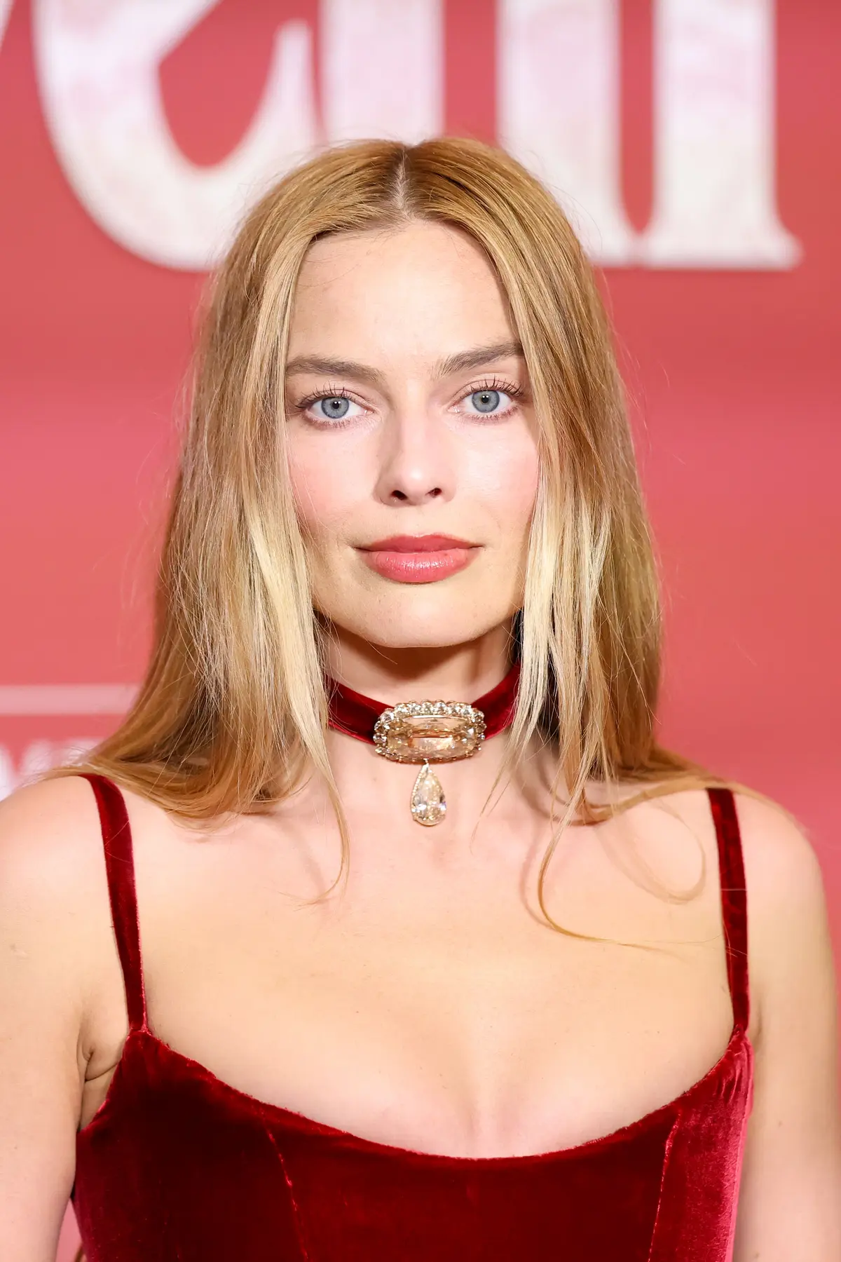 Flattering Hairstyles for Square Faces