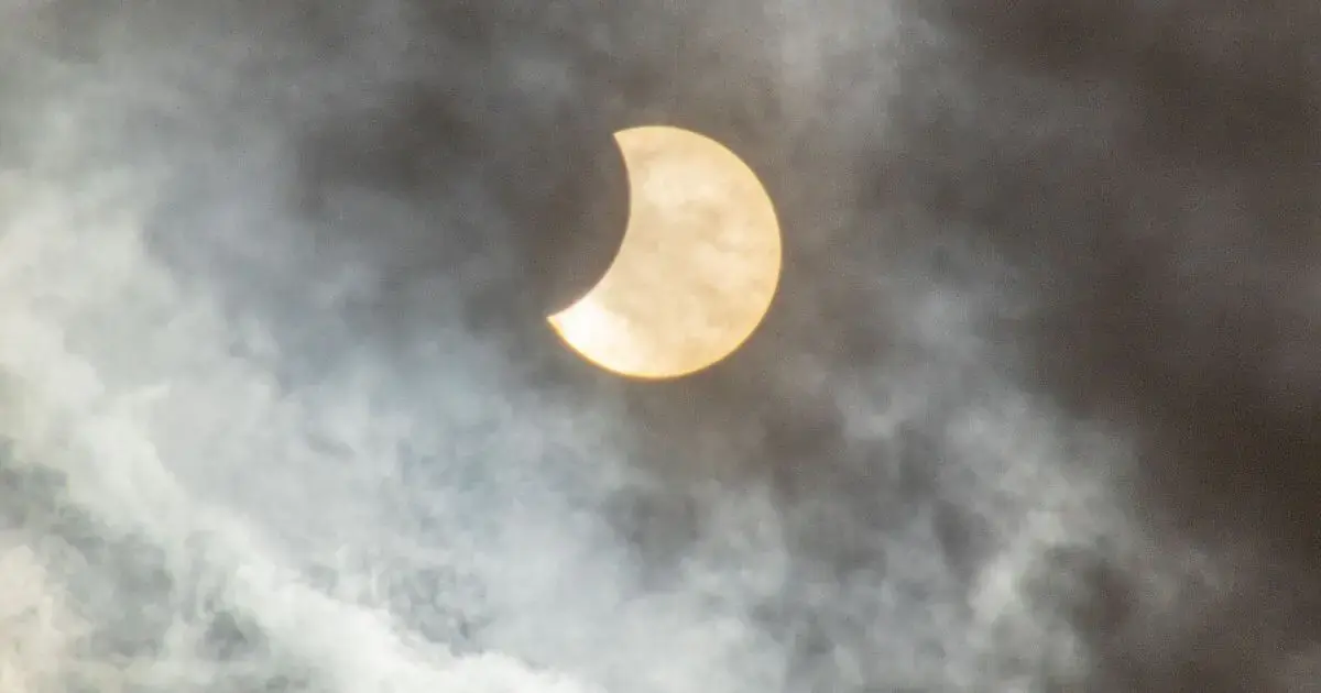 Libra Monthly Forecast: Navigating Social Dynamics in August 2026