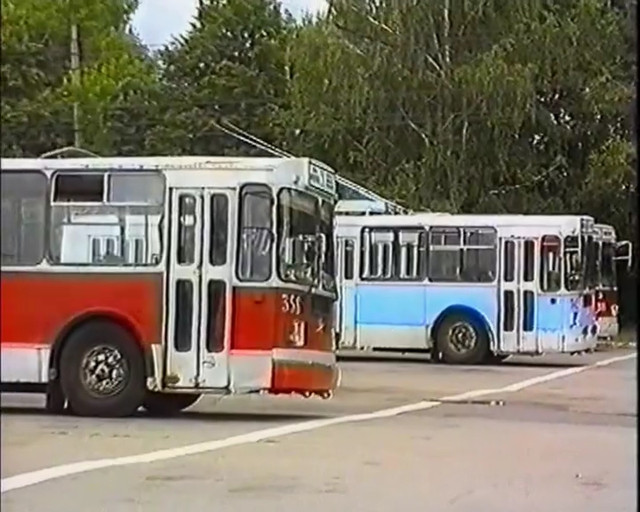 351 342