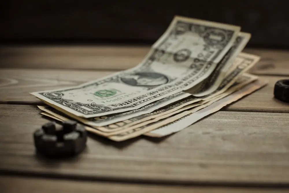 A Genealogist's Guide to Historical Inflation Calculators for Old Wills and Estates