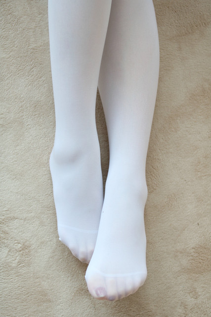 森萝财团 BETA-023 JK白丝少女的美足 — ImgBB