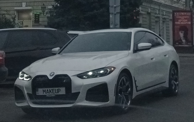 30158873.jpg