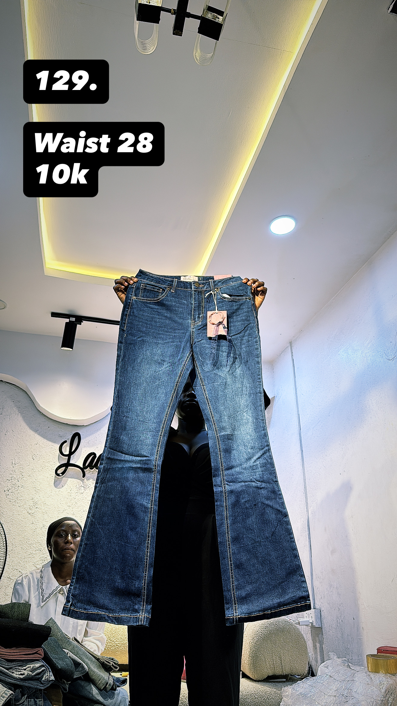 Waist 28