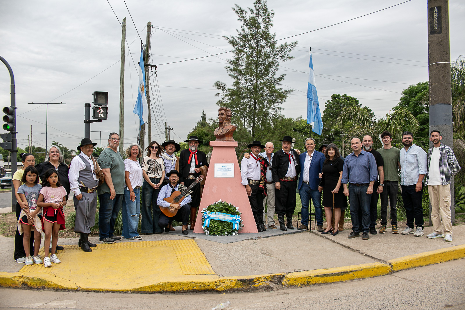 Rosas1.jpg Rosas1.jpg