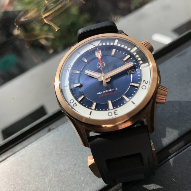 Zelos Helmsman2 3