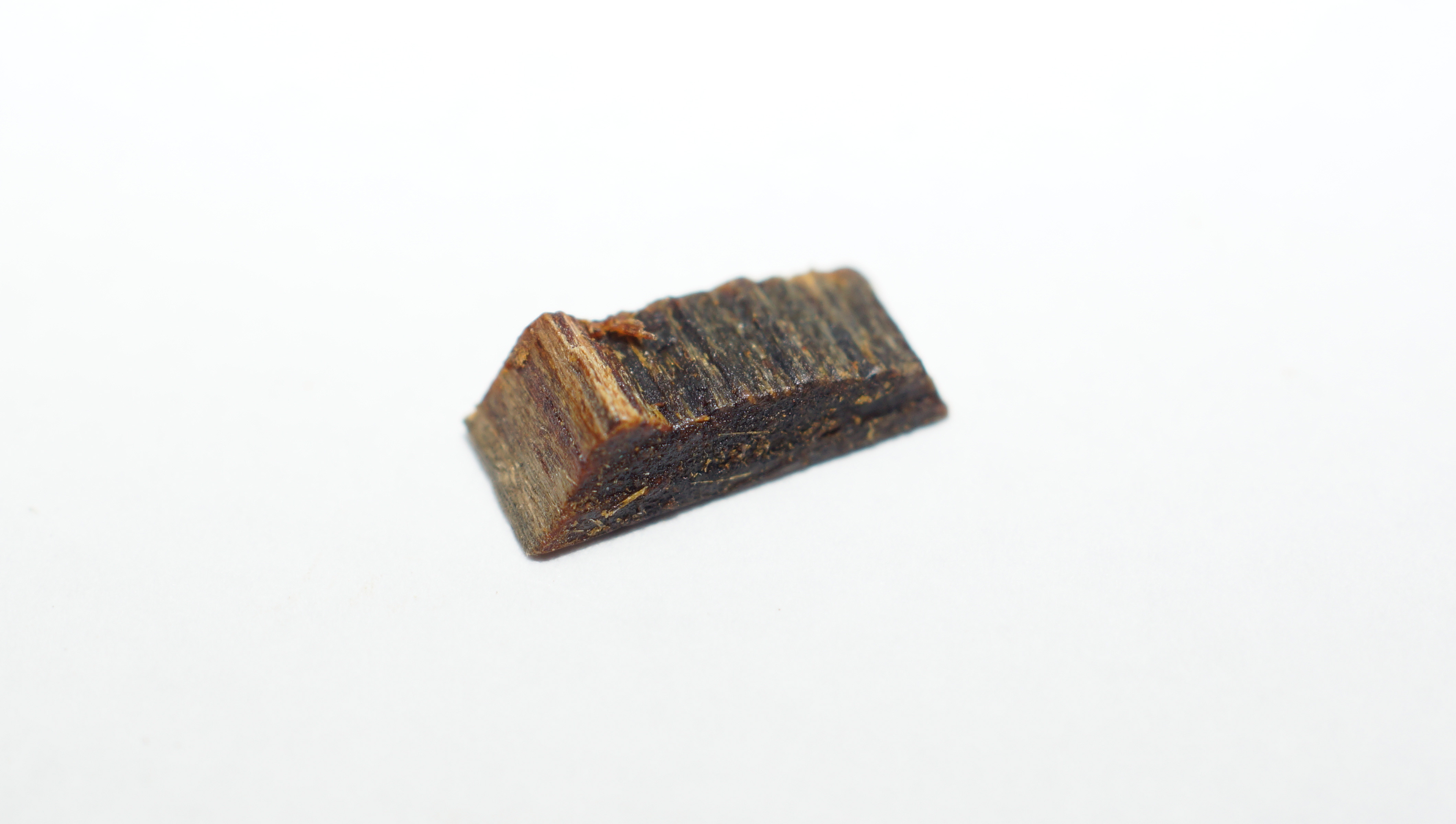 [Ouddict.com] Oud Wood