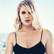 Katee-Sackhoff-01