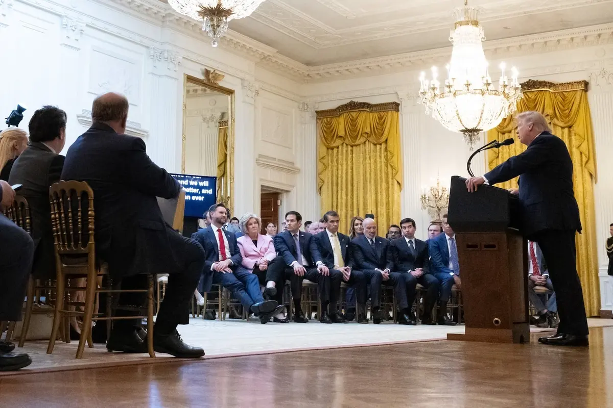 Trump's China Rhetoric Clashes with Actual Policy