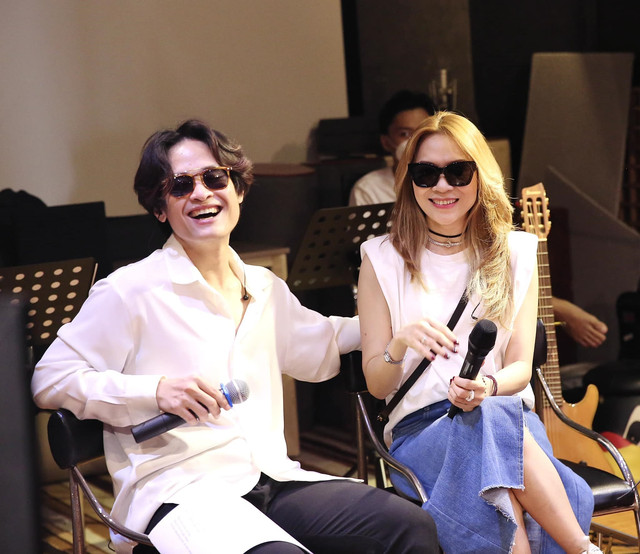 HAT-1