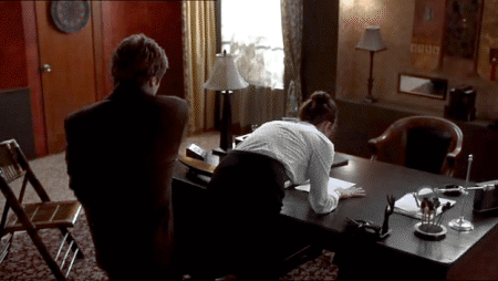 Officedesk.gif