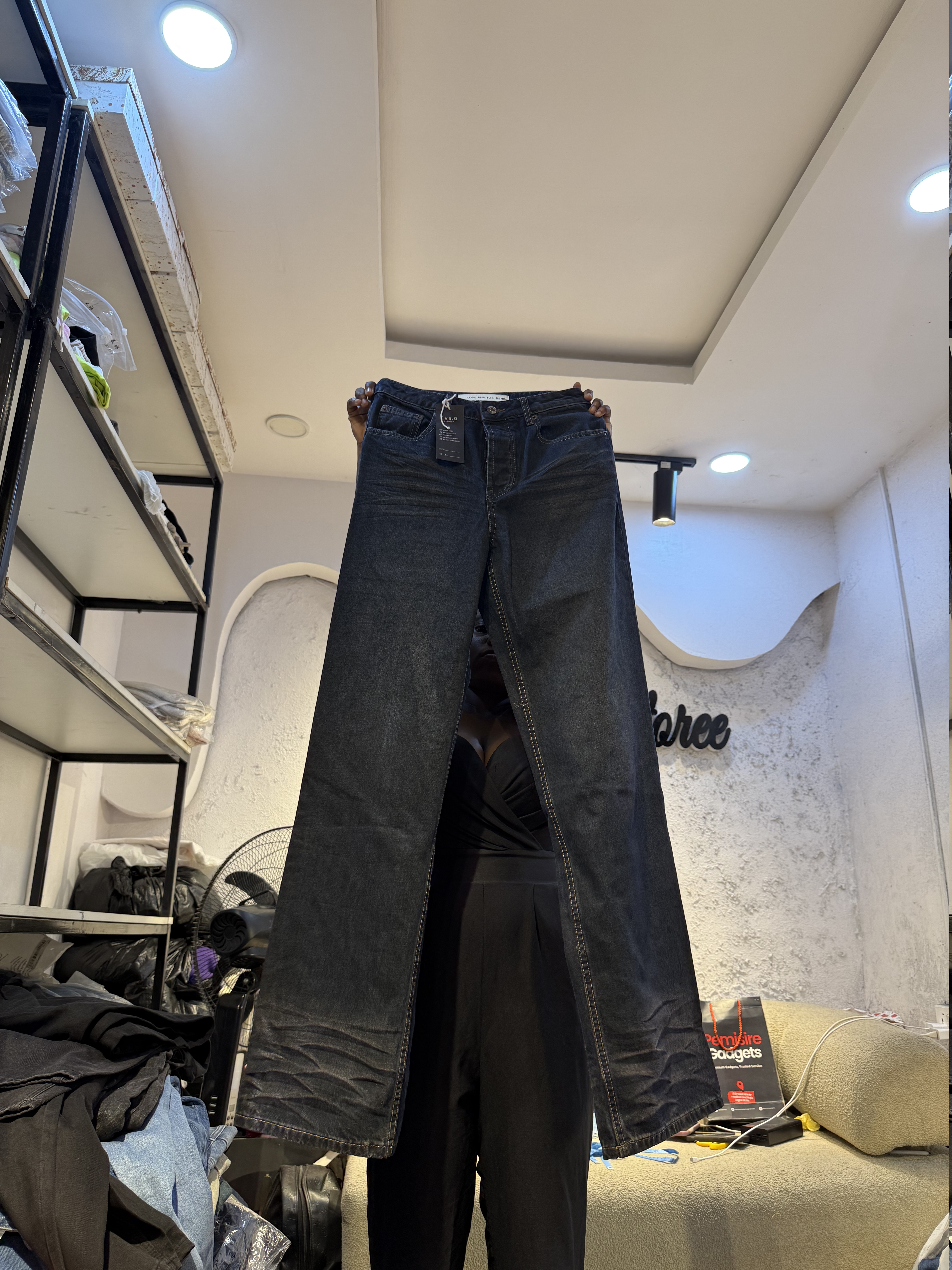 Waist 30