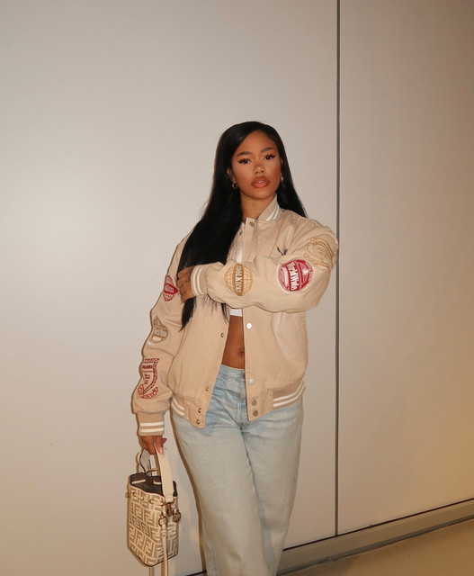 Kay-Michelle-Wallpapers-Insta-Fit-Bio-2.jpg