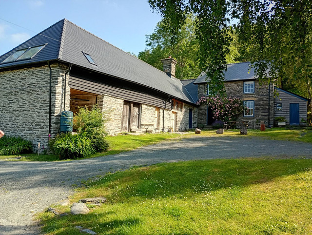B Cwmdeuddwr.jpg