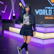 Camilota-XP-Wallpapers-Insta-Fit-Bio-3