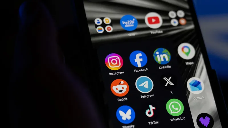 Bluesky: запреты соцсетей для подростков усилят власть Big Tech