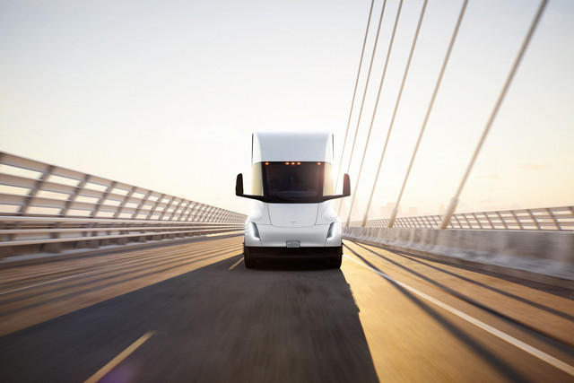 Tesla-Semi-12