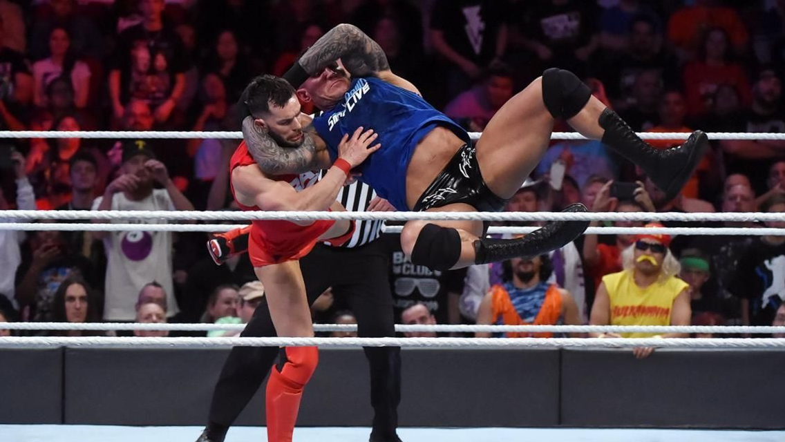 Combate tradicional de Survivor Series ¿Quién es el más especialista?