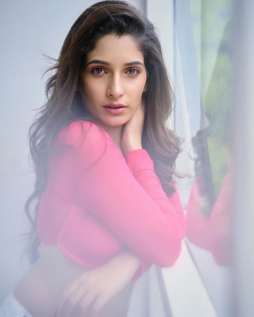Thejaswini-Sharma-4