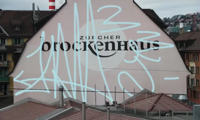 Graffiti artwork by XAN33