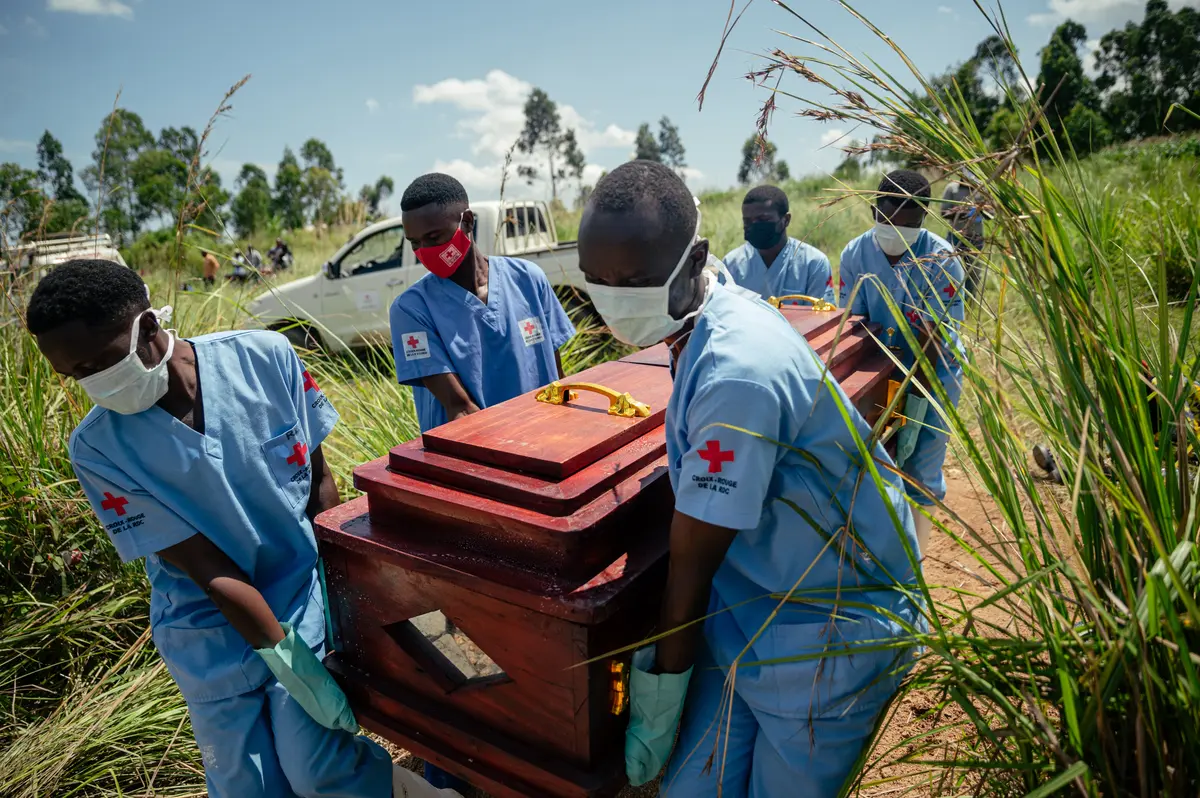 Ebola Outbreak Worsens in Congo as Travel Restrictions Return
