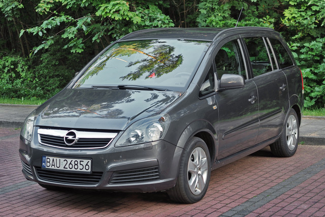 Zafira-01.jpg