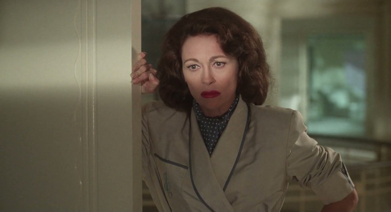 Mommie Dearest Screenshot