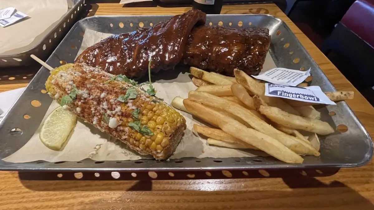 Ribs Showdown: Applebee's vs Chili's