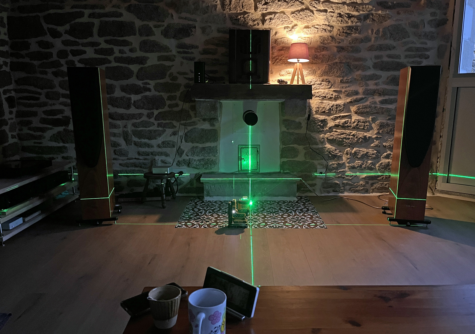 [Image: Laser-2.jpg]