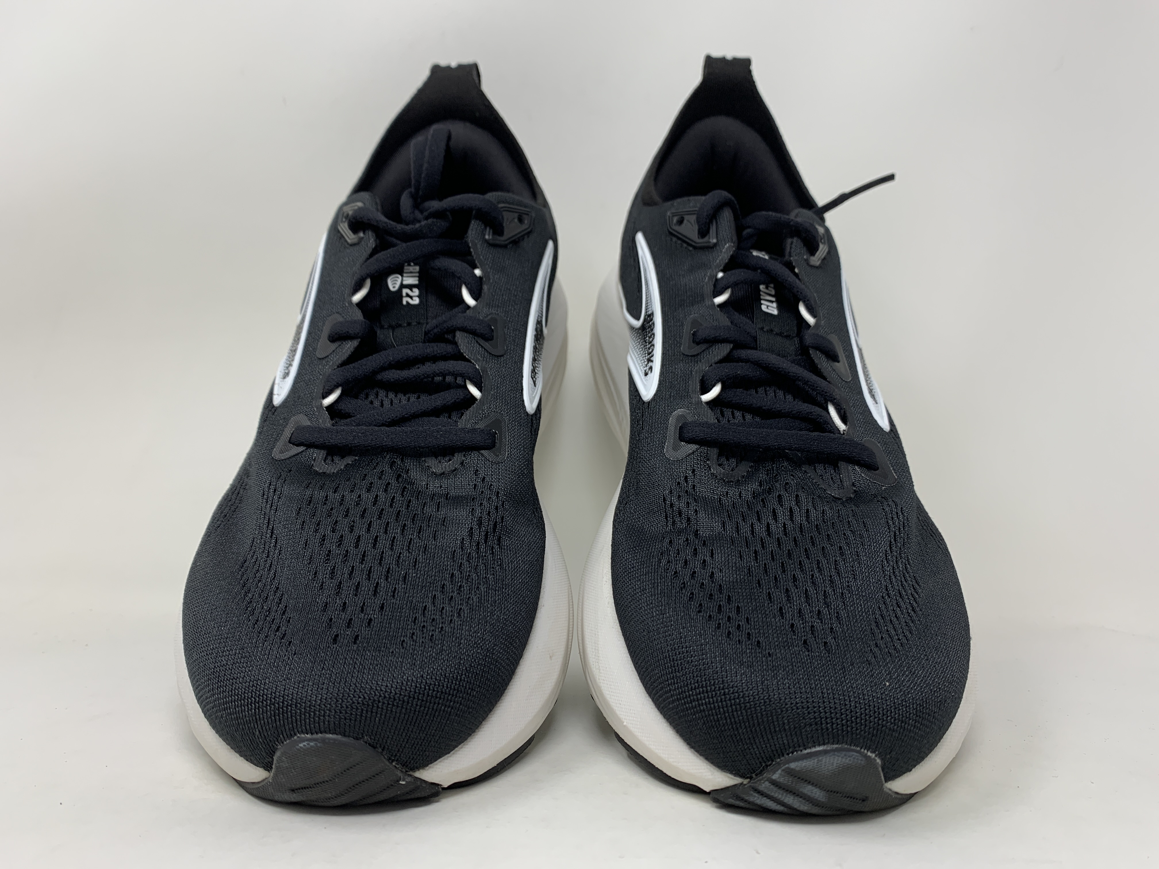 Men's Brooks Glycerin 22, Black/Grey/White, 8.5 2E Wide US detailed image 4