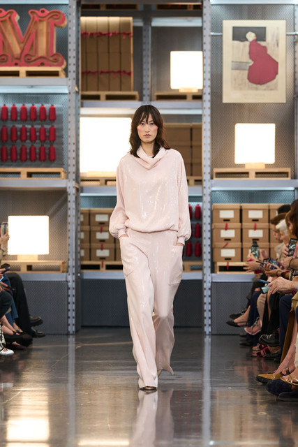 LOOK 52.jpg