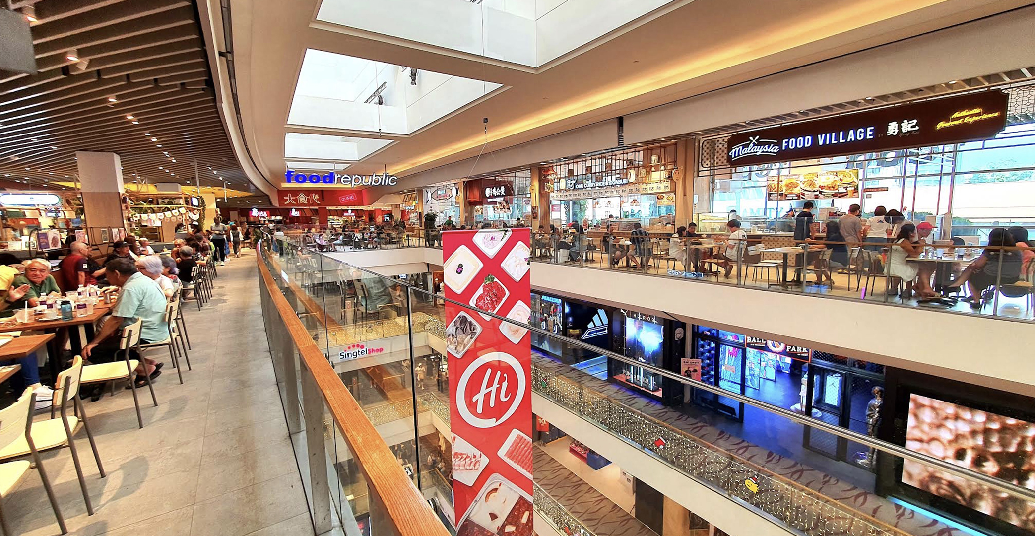 Food Republic seating area and dining hall
