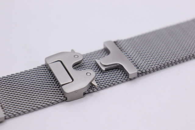 Parachute Buckle Mesh iWatch Strap