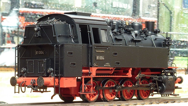 81-004-11