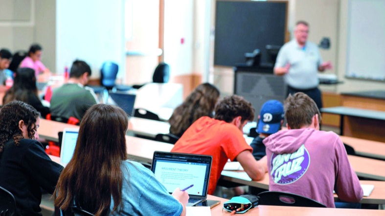 وزارة التعليم العالي تعلن روزنامة السنة الجامعية 2026-2027