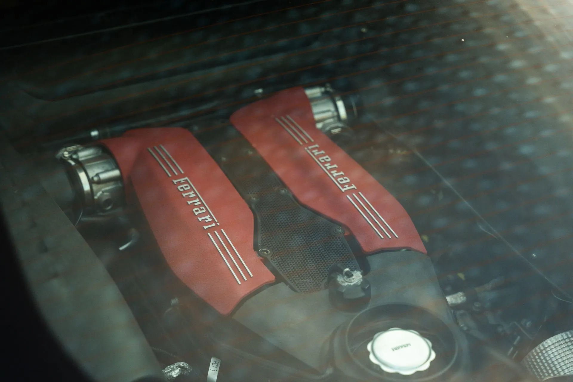 Ferrari 488 Coupe photo 8