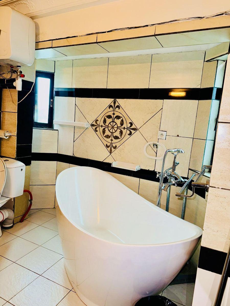 Chambre meublée à louer à Biteng, Yaoundé - 35000 FCFA/nuit